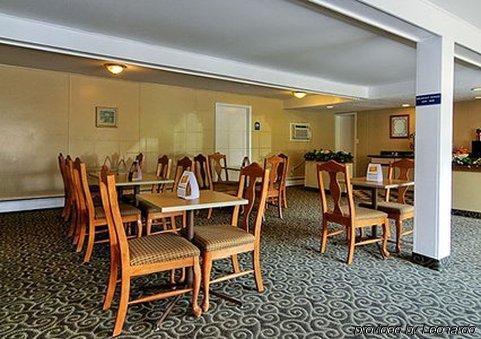Rodeway Inn Coldwater Esterno foto
