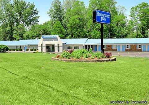 Rodeway Inn Coldwater Esterno foto